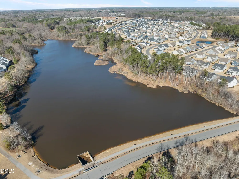 3510 Arran Lake Dr, Fuquay Varina, NC 27526