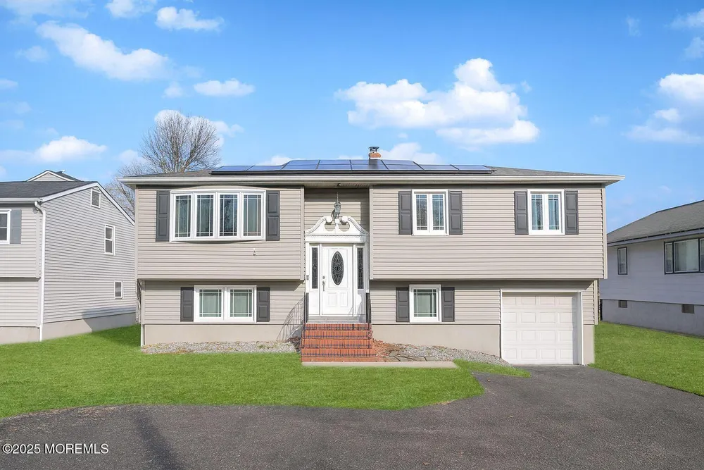 546 Princeton Ave, Brick, NJ 08724