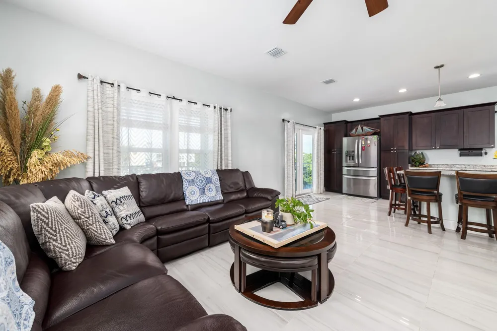 995 W 75th St, Marathon, FL 33050