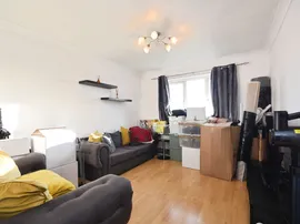 Ramshaw Drive, Chelmer Village, Chelmsford thumb 3