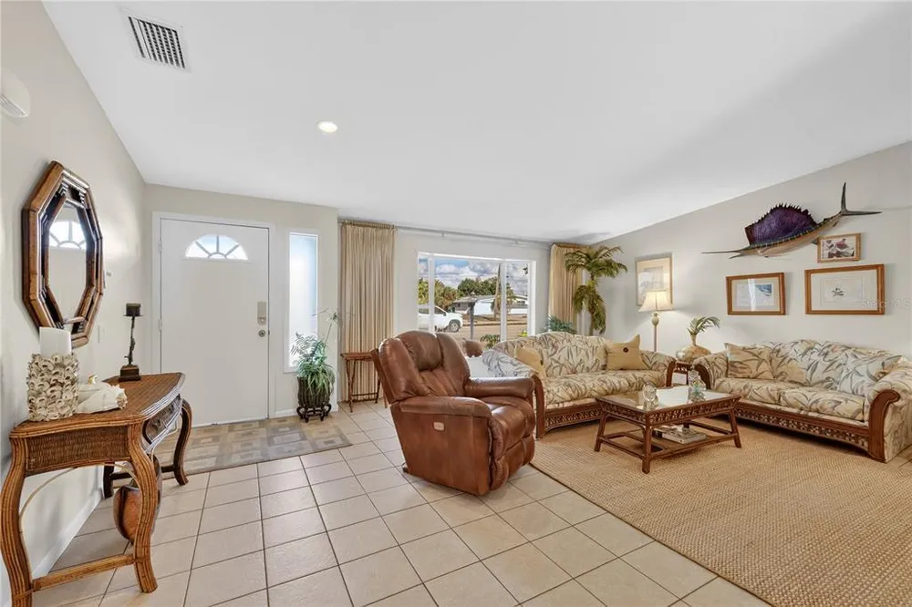 21277 Edgewater Dr, Port Charlotte, FL 33952
