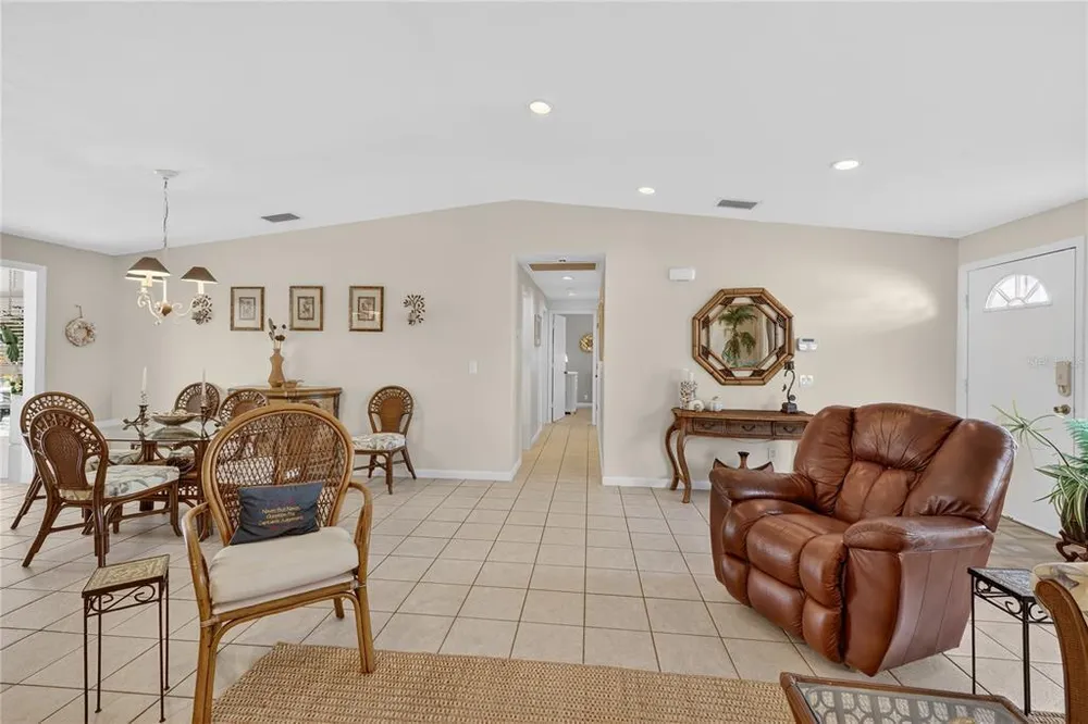 21277 Edgewater Dr, Port Charlotte, FL 33952