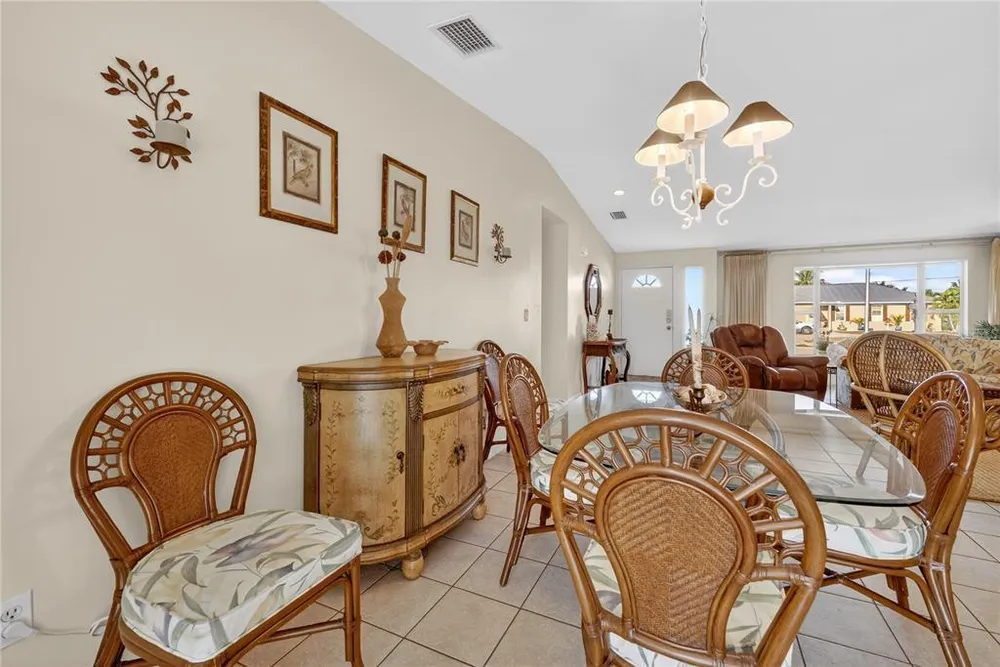 21277 Edgewater Dr, Port Charlotte, FL 33952