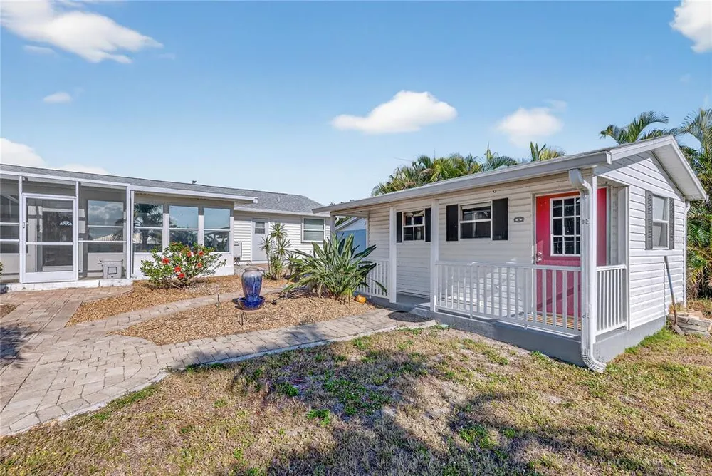 21277 Edgewater Dr, Port Charlotte, FL 33952
