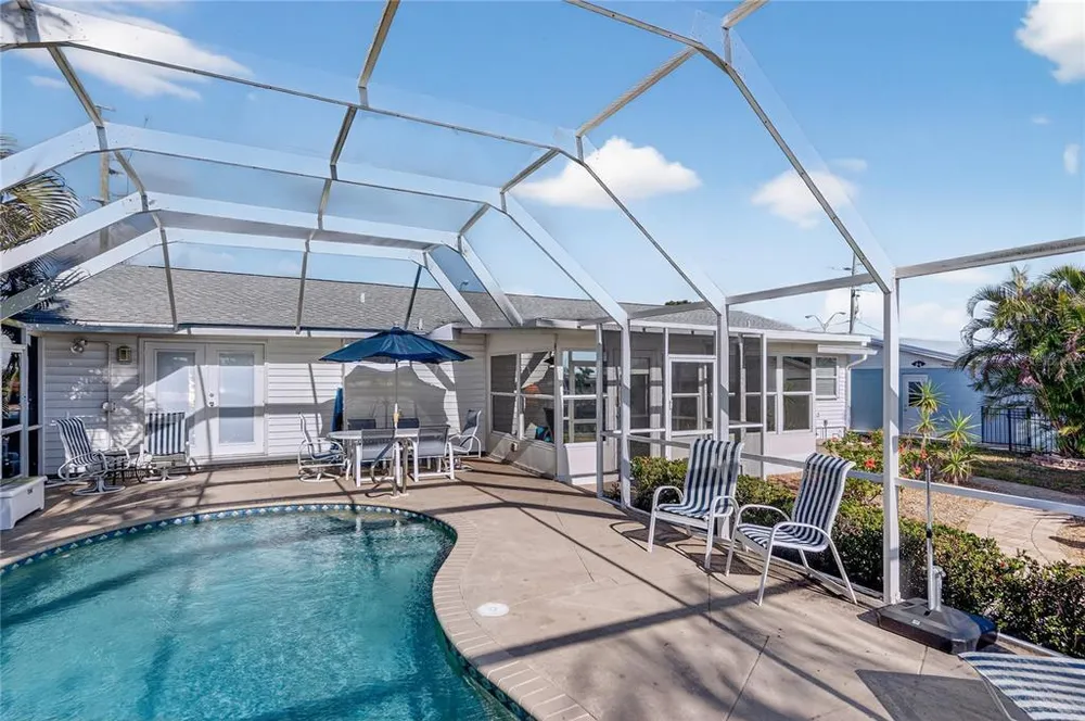 21277 Edgewater Dr, Port Charlotte, FL 33952