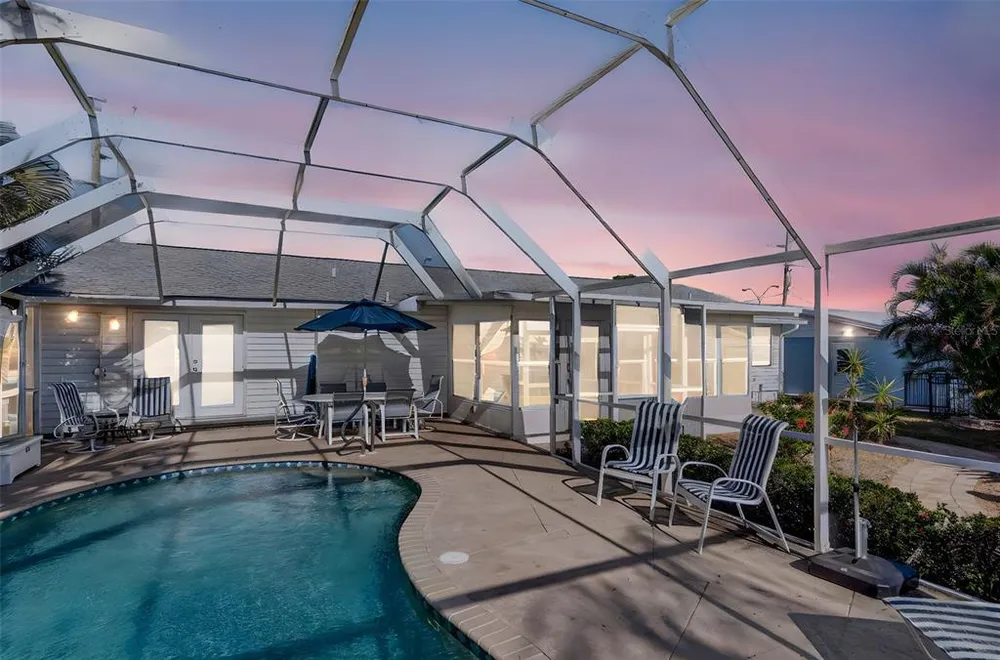 21277 Edgewater Dr, Port Charlotte, FL 33952