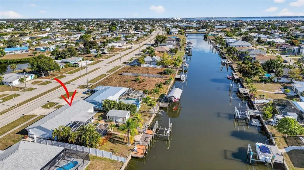 21277 Edgewater Dr, Port Charlotte, FL 33952