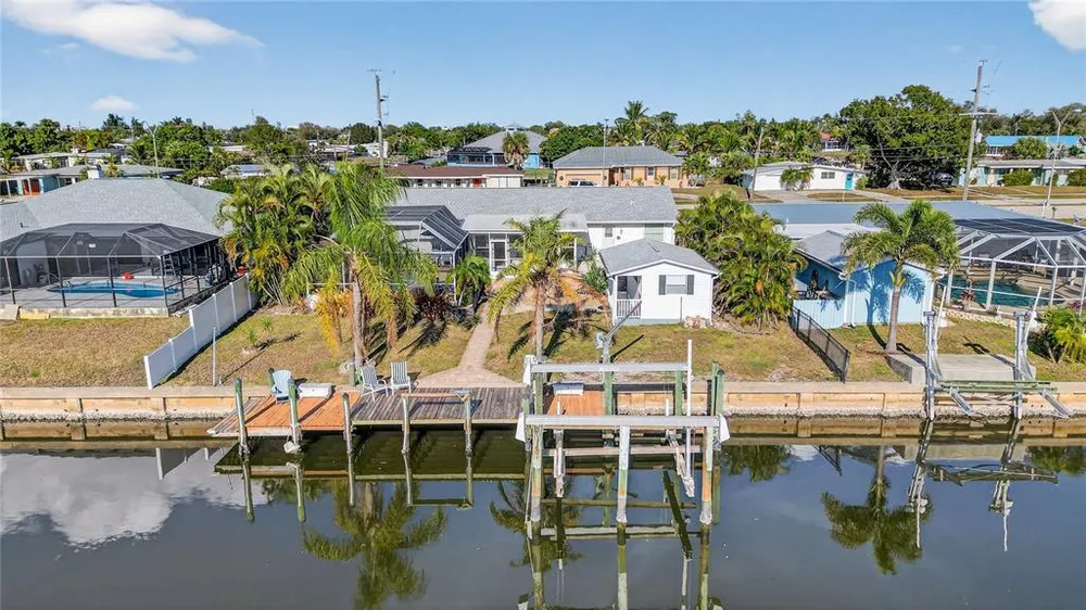 21277 Edgewater Dr, Port Charlotte, FL 33952