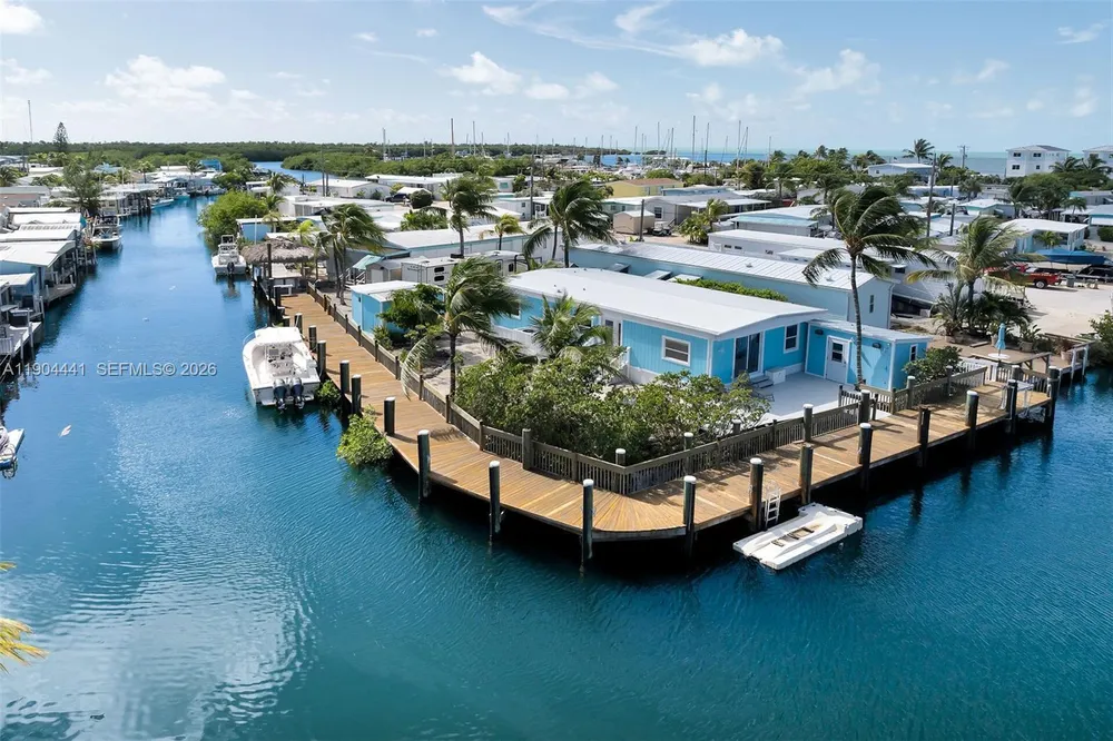 1361 Overseas Hwy, Marathon, FL 33050