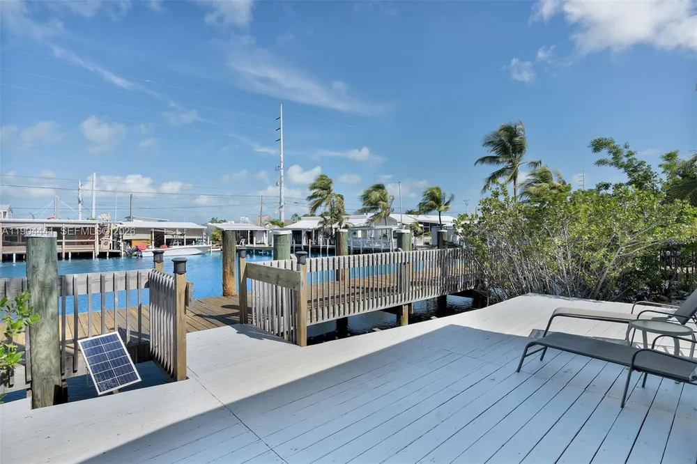 1361 Overseas Hwy, Marathon, FL 33050