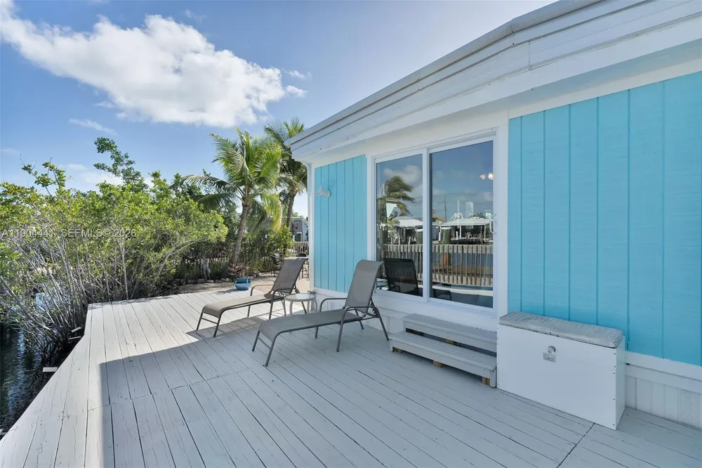 1361 Overseas Hwy, Marathon, FL 33050