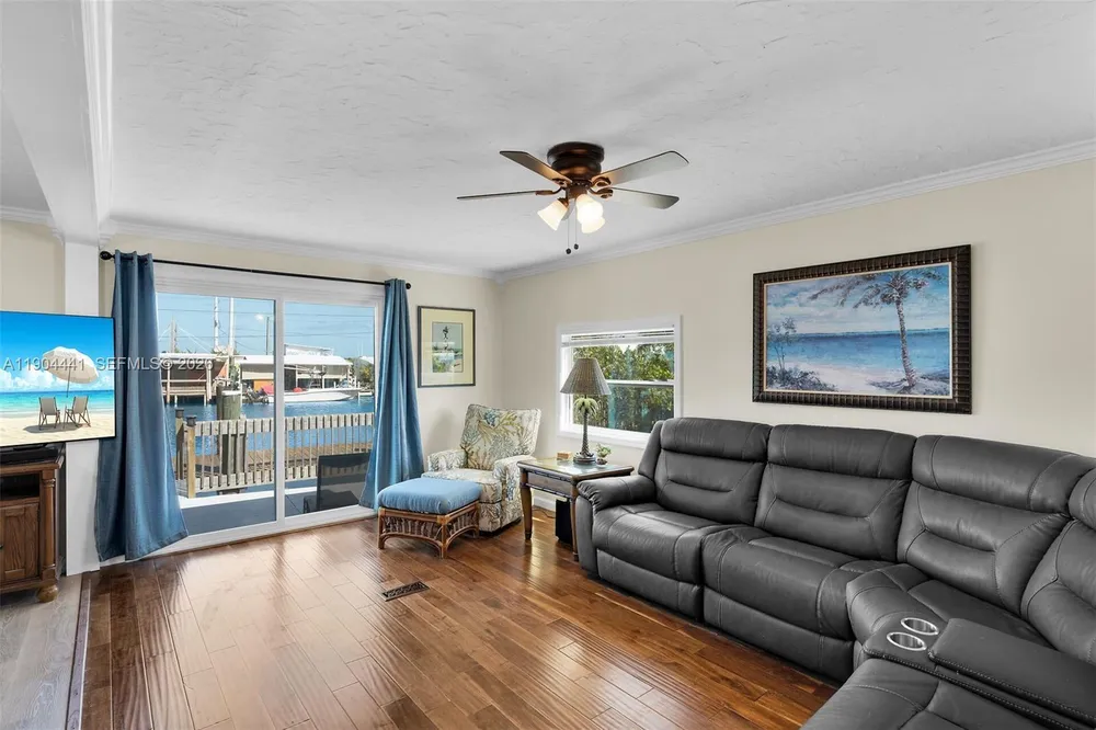 1361 Overseas Hwy, Marathon, FL 33050