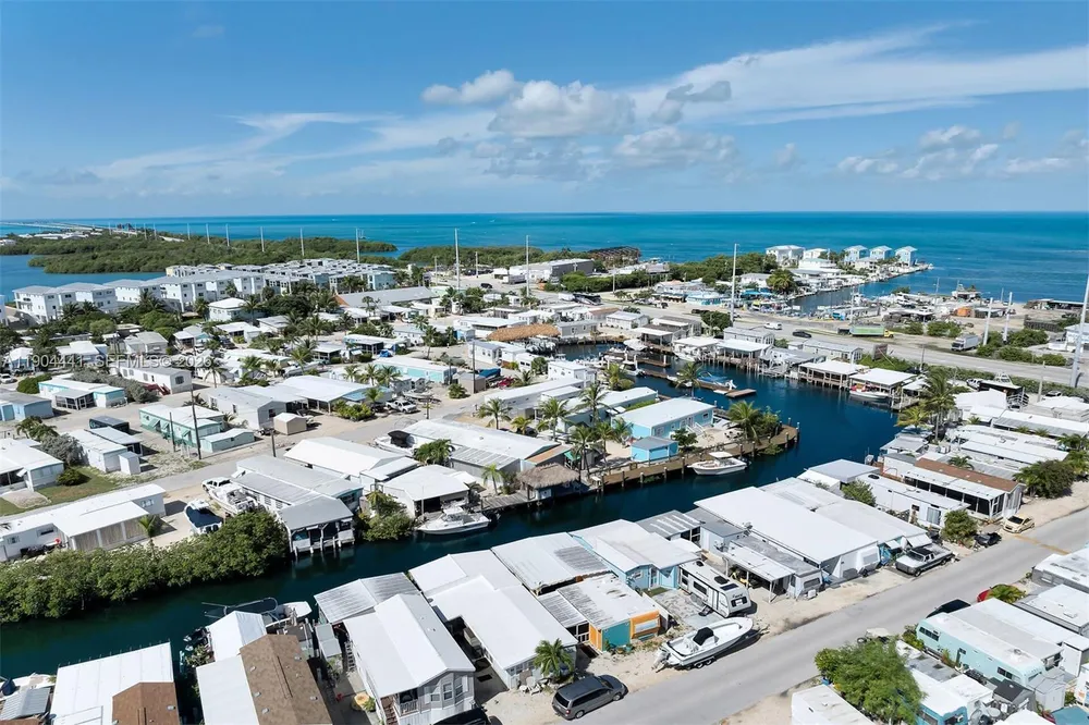 1361 Overseas Hwy, Marathon, FL 33050
