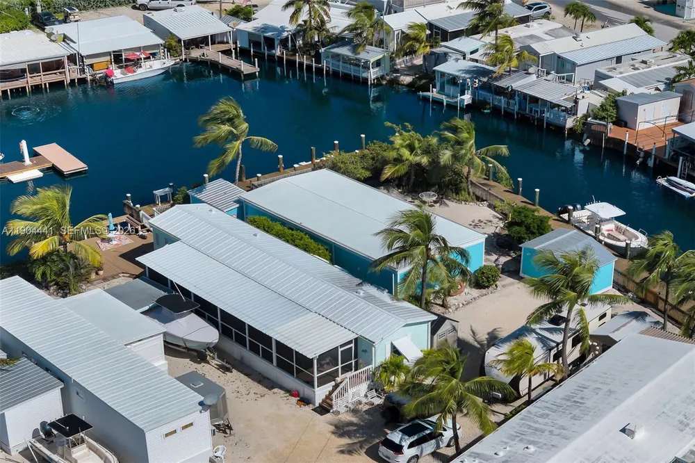 1361 Overseas Hwy, Marathon, FL 33050