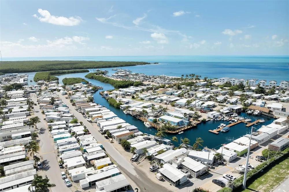 1361 Overseas Hwy, Marathon, FL 33050