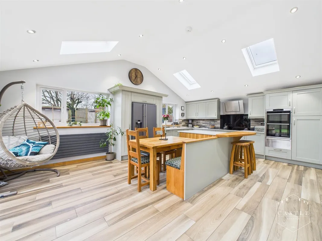 Hawthorn Crescent, Burbage, Hinckley
