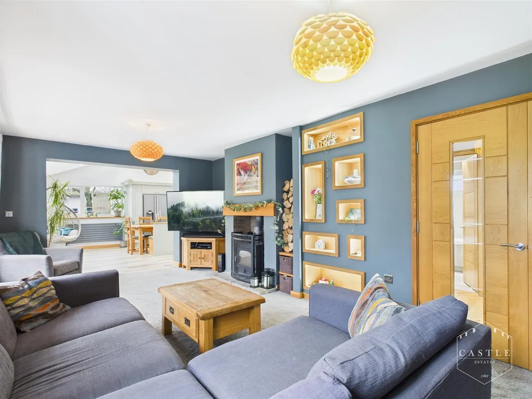 Hawthorn Crescent, Burbage, Hinckley