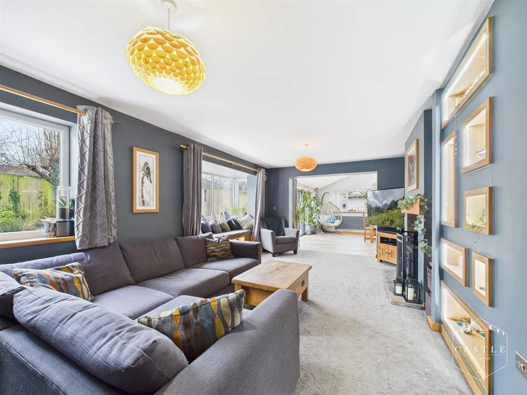 Hawthorn Crescent, Burbage, Hinckley