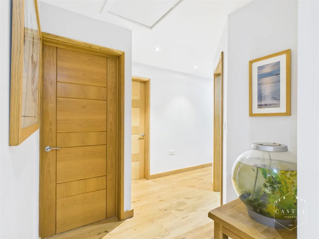 Hawthorn Crescent, Burbage, Hinckley