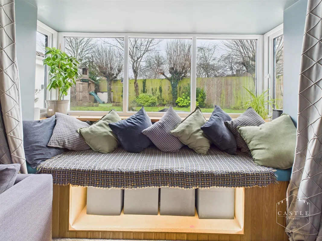Hawthorn Crescent, Burbage, Hinckley