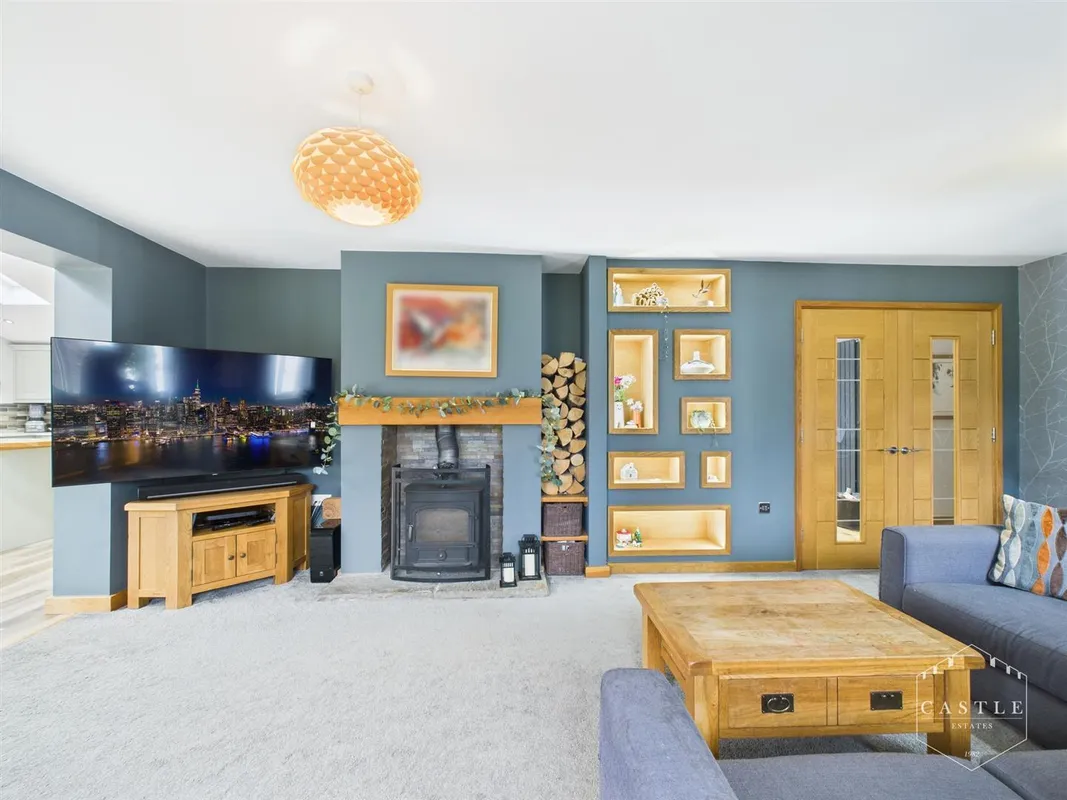 Hawthorn Crescent, Burbage, Hinckley