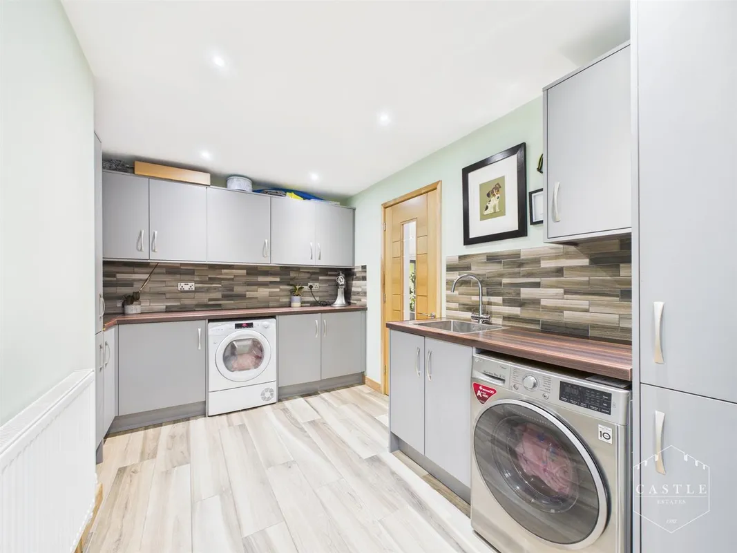 Hawthorn Crescent, Burbage, Hinckley