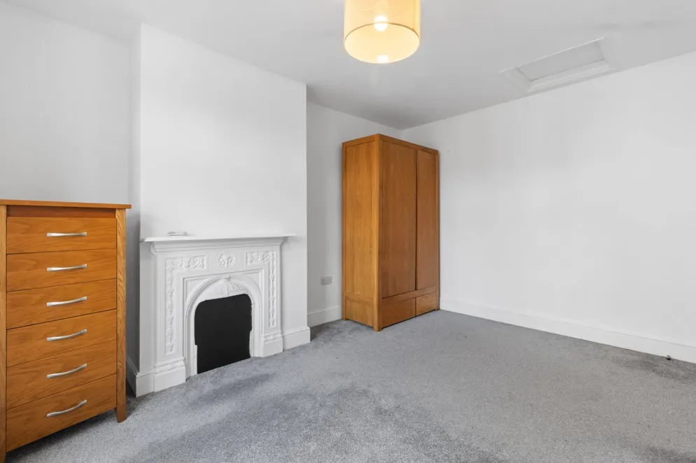 Property carousel item 12