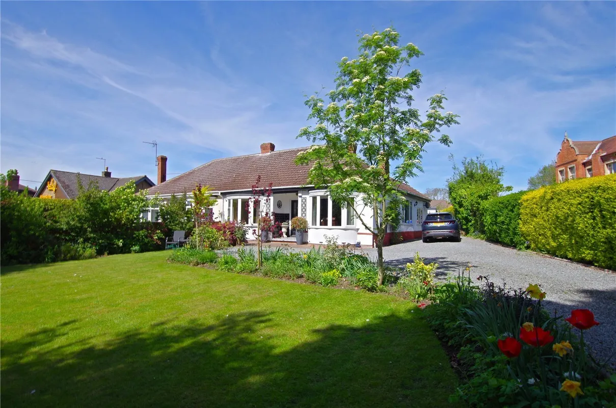 Main Road, Thorngumbald, East Yorkshire, HU12