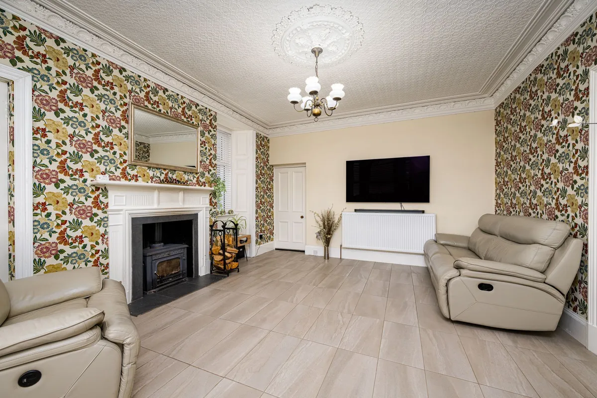 1 Rowan Cottage, Barry