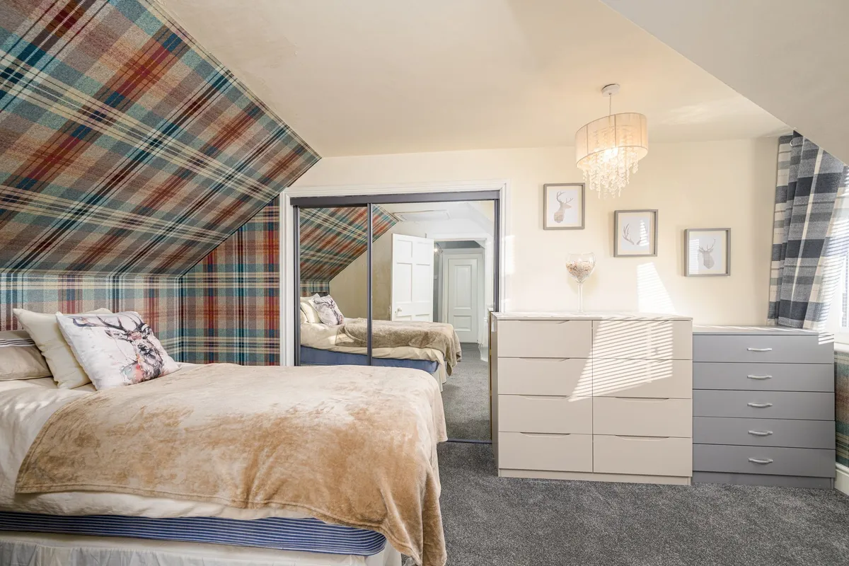 1 Rowan Cottage, Barry