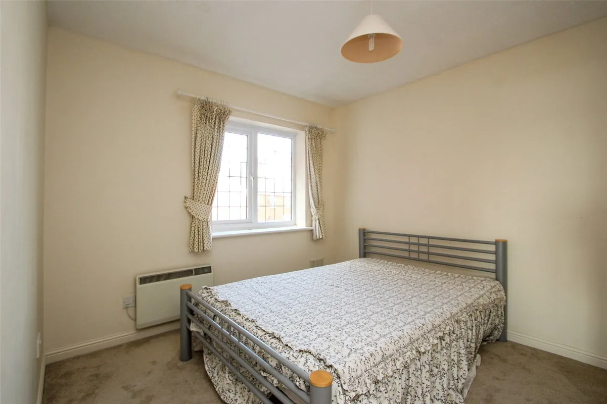 Waldegrave Close, Southampton, Hampshire, SO19