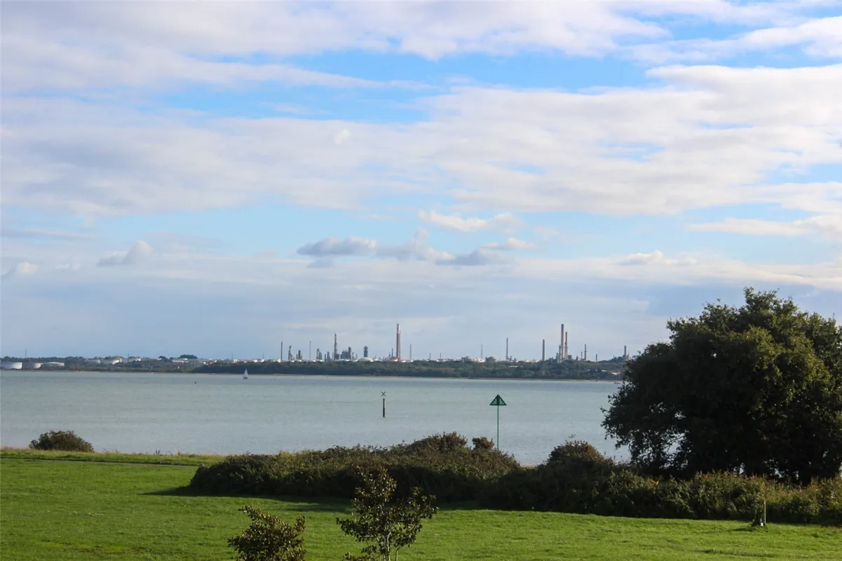 Waldegrave Close, Southampton, Hampshire, SO19