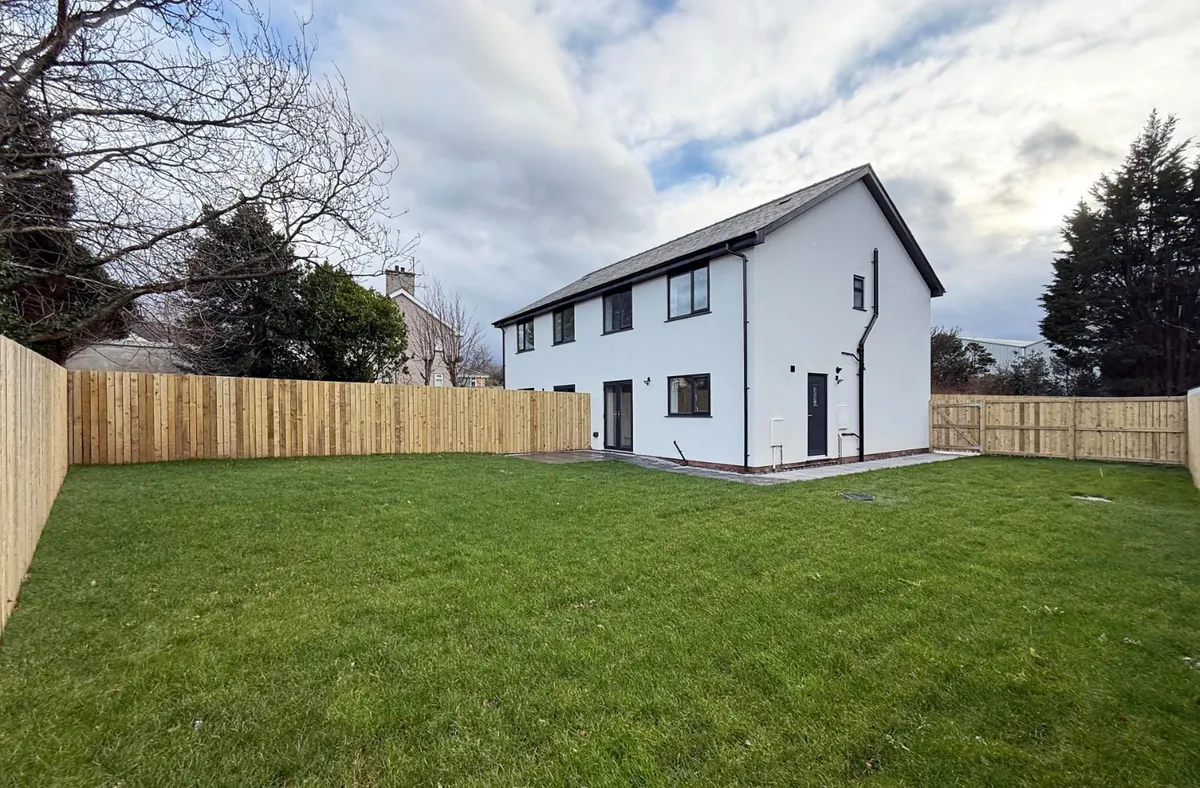 Rhosbodrual, Caernarfon, Gwynedd, LL55