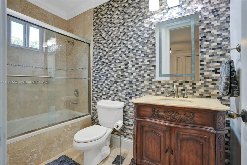 15210 SW 74th Ct, Palmetto Bay, FL 33157