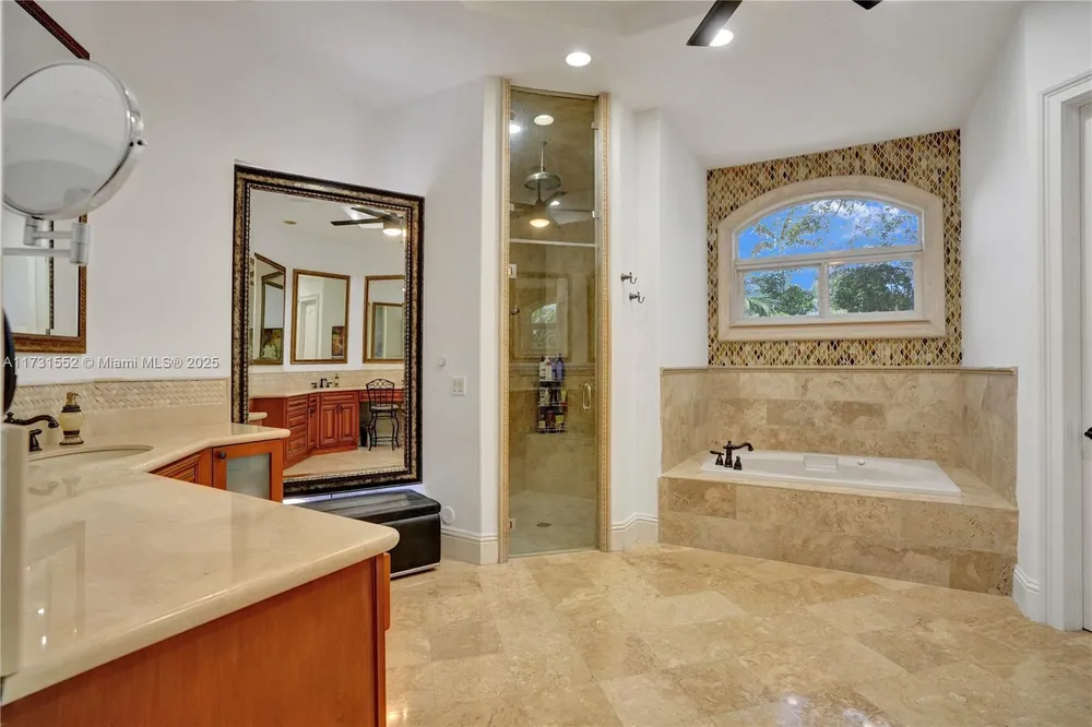 15210 SW 74th Ct, Palmetto Bay, FL 33157