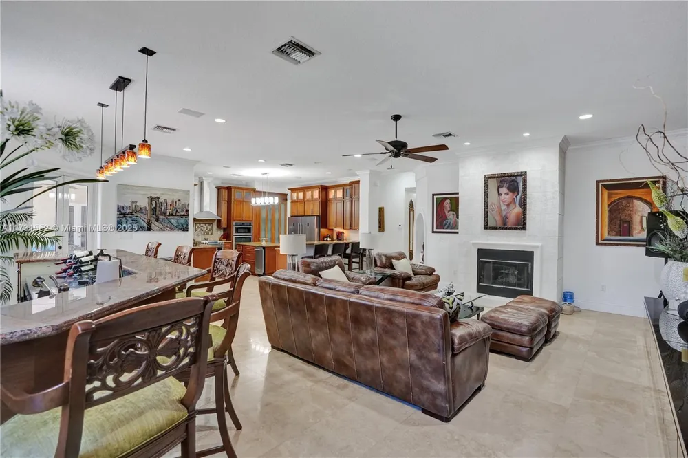 15210 SW 74th Ct, Palmetto Bay, FL 33157