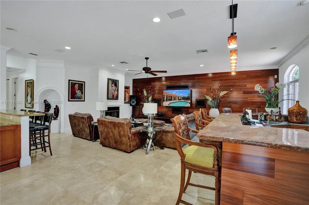 15210 SW 74th Ct, Palmetto Bay, FL 33157