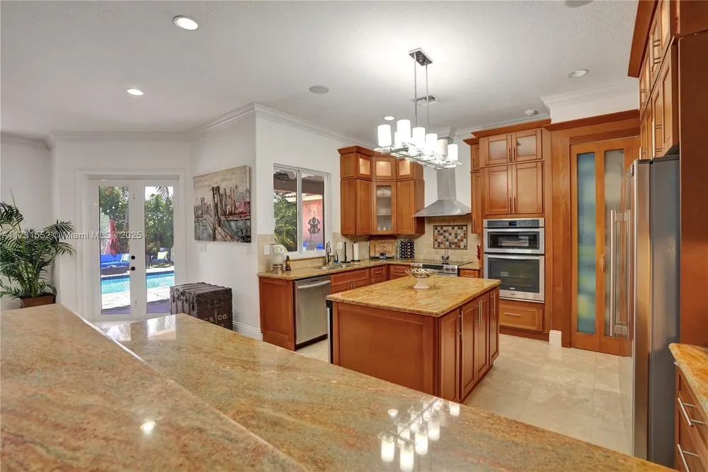 15210 SW 74th Ct, Palmetto Bay, FL 33157