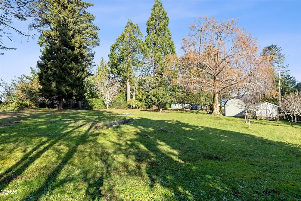2032 SE Garden Way, Waldport, OR 97394