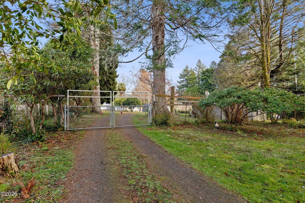 2032 SE Garden Way, Waldport, OR 97394