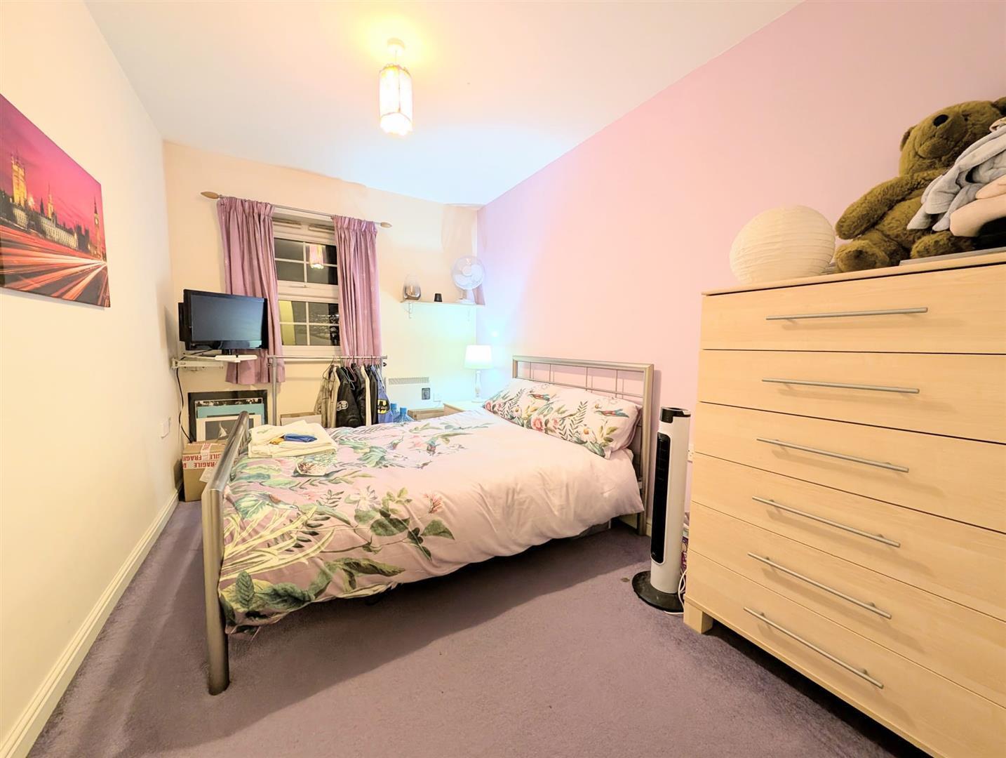 Holyhead Mews, Cippenham Image 7