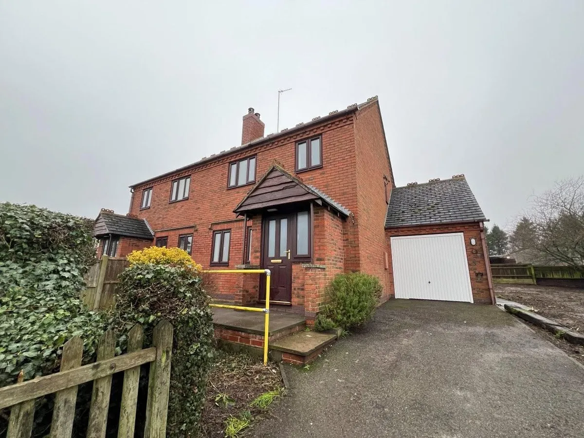 2 Highfield Farm, Lowesby
