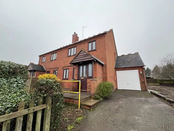 2 Highfield Farm, Lowesby
