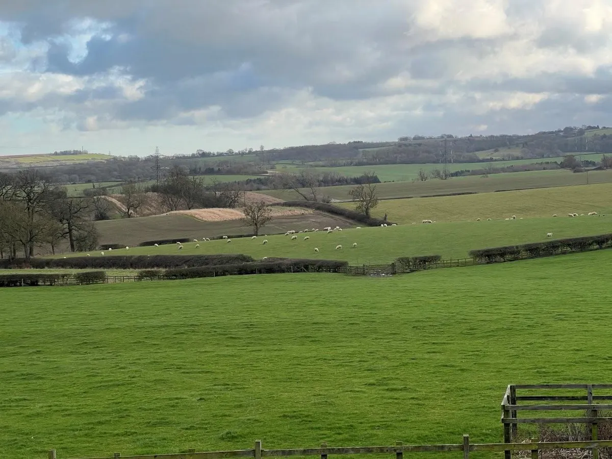 2 Highfield Farm, Lowesby