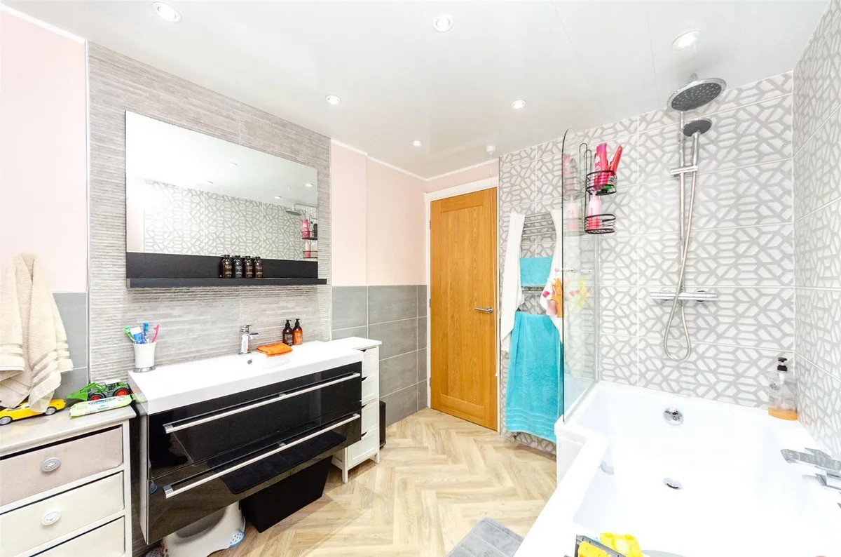 Glan Beuno Estate, Bontnewydd, Caernarfon, Gwynedd, LL55