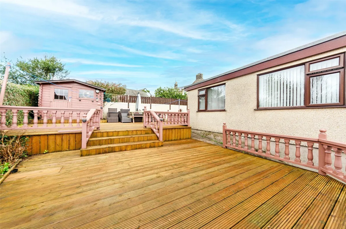Glan Beuno Estate, Bontnewydd, Caernarfon, Gwynedd, LL55