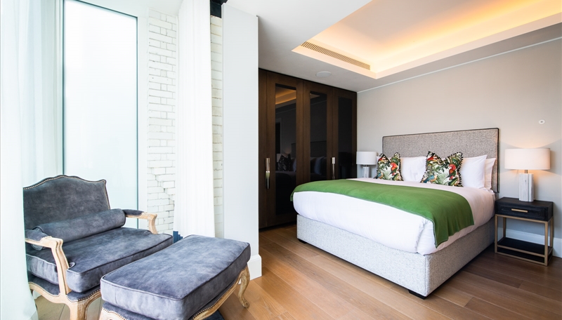 Three Bedroom Four Bathroom Apartment To Let  Duke Street Mayfair W1 Image 7