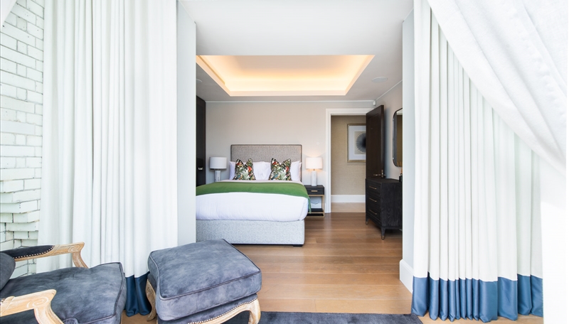 Three Bedroom Four Bathroom Apartment To Let  Duke Street Mayfair W1 Image 8