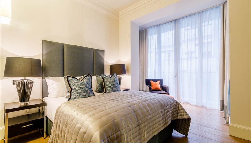 Three Bedroom Three Bathroom Apartment To Let  Duke Street Mayfair W1 Image 7