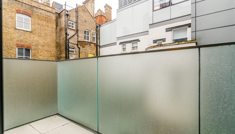 Three Bedroom Three Bathroom Apartment To Let  Duke Street Mayfair W1 Image 9